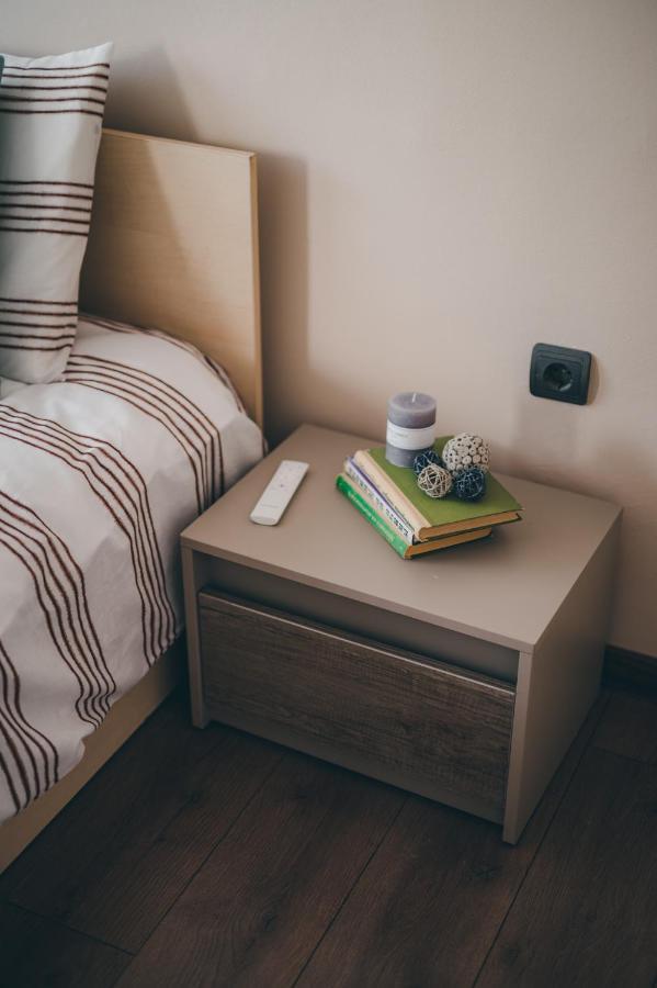 Unbeatable Location: New & Comfy Apartment Varna Esterno foto